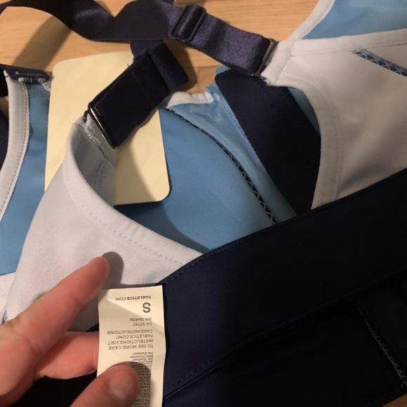 Fabletics Powerhold Set - Picture 7 of 11